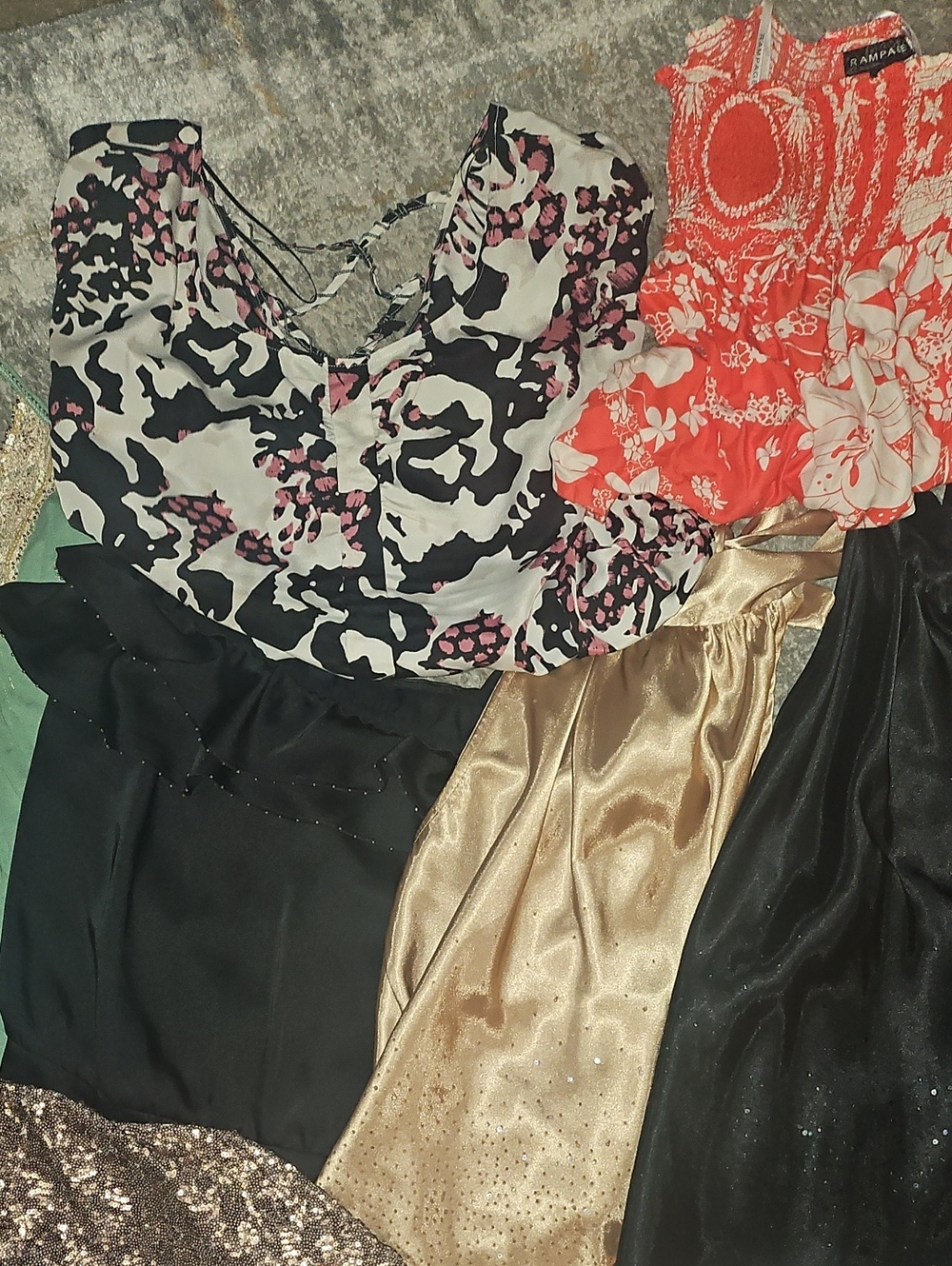 Bundle Of 10 Tops Mix Styles & Sizes Fr Guess Express Rampage Aeropostle & Other - Picture 4 of 15